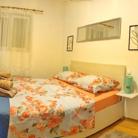 Elza Apartment